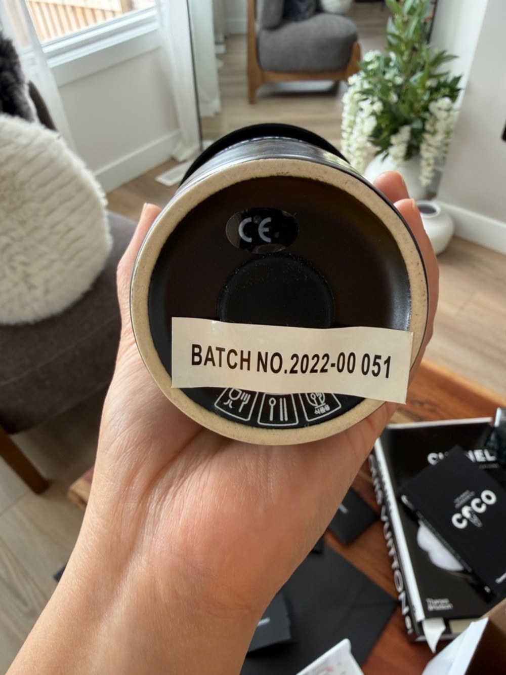 Saint Laurent Matte Black Star Logo Travel Cup - Picture 2 of 3